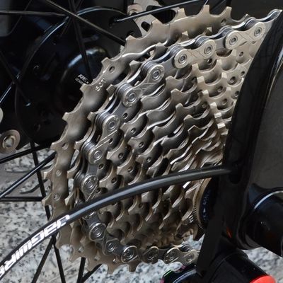 Carbon Frame Gravel Bike 700C*40C 11 Speed APEX Hydraulic Disc Brake for Road Racing
